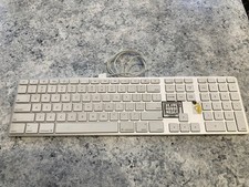 Apple A1243 USB Wired Standard Keypad - White