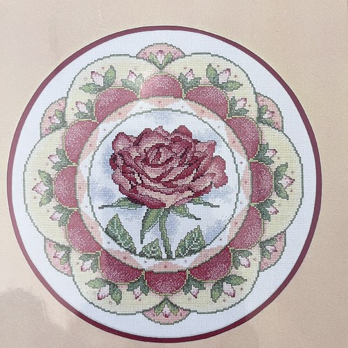 JCA Needle Treasures GARDEN POSY Rose Counted Cross Stitch Kit 04665 SEALED - Afbeelding 1 van 10