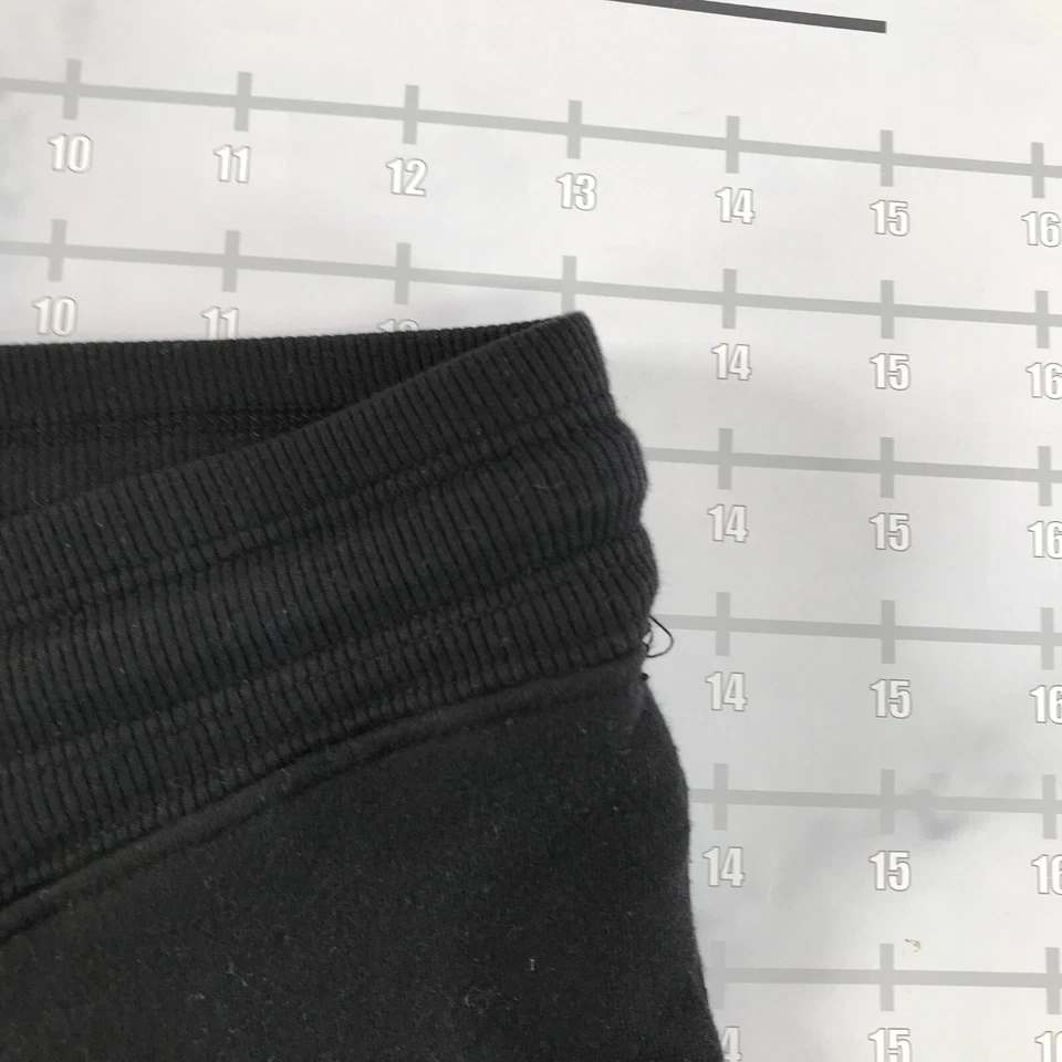 Pantalones Aiko para mujer pequeños negros recortados cintura elástica cordón Foto 2 de 4