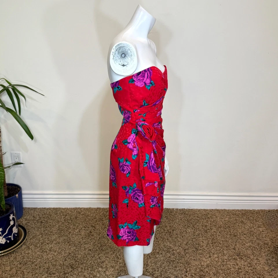 Vintage 80’s FLORAL SWEETHEART MINI DRESS Sz 8 100% Silk Party Cocktail Vibrant - Image 4 of 4