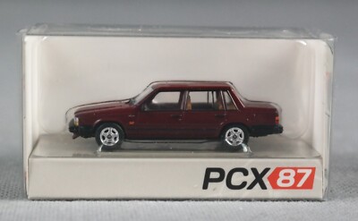 PCX87 PCX 870663 (H0,1:87) Premium ClassiXXs Volvo 740 Limousine dunkelrot met.