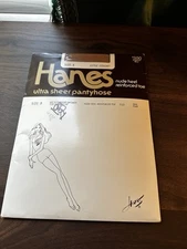 Vtg Hanes Pantyhose Ultra Sheer All Sheer Size B Travel Buff 950 Reinforced Toe