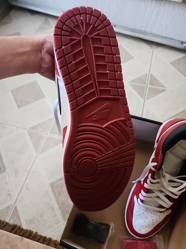 Size 12 - Jordan 1 Retro OG High Chicago Worn few times - Picture 6 of 18