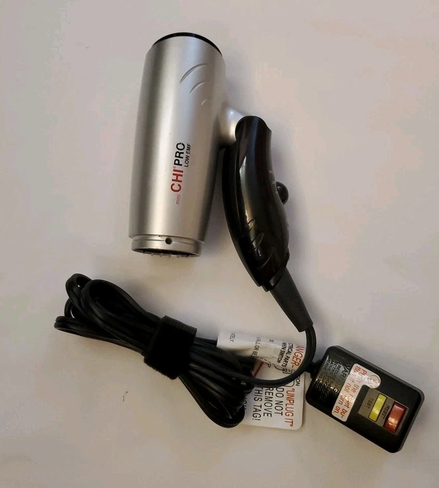 Secador de pelo Mini CHI Pro bajo EMF tamaño de viaje Foto 2 de 4