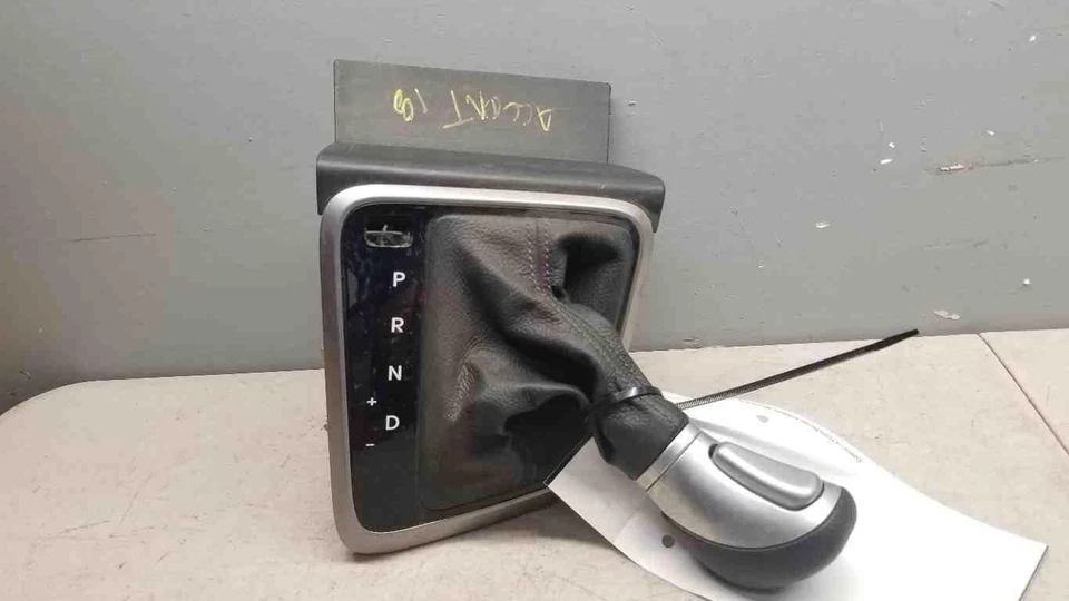 ✅ 2018 HYUNDAI ACCENT KNOB SHIFTER OEM - Image 2 of 4