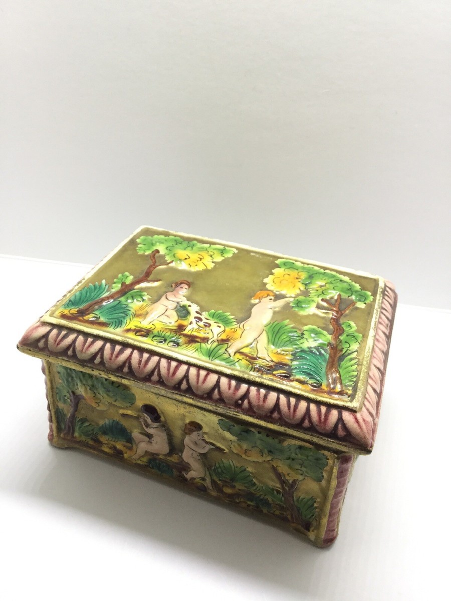 VINTAGE ITALY CERAMIC CIGARETTE BOX CAPODIMONTE ADAM AND EVE MADE IN ITALY 