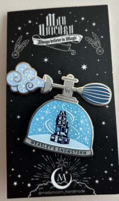RARE! WEASLEY'S SNOWSTORM metal pin Mad Unicorn WEASLEYS' WIZARD WHEEZES store