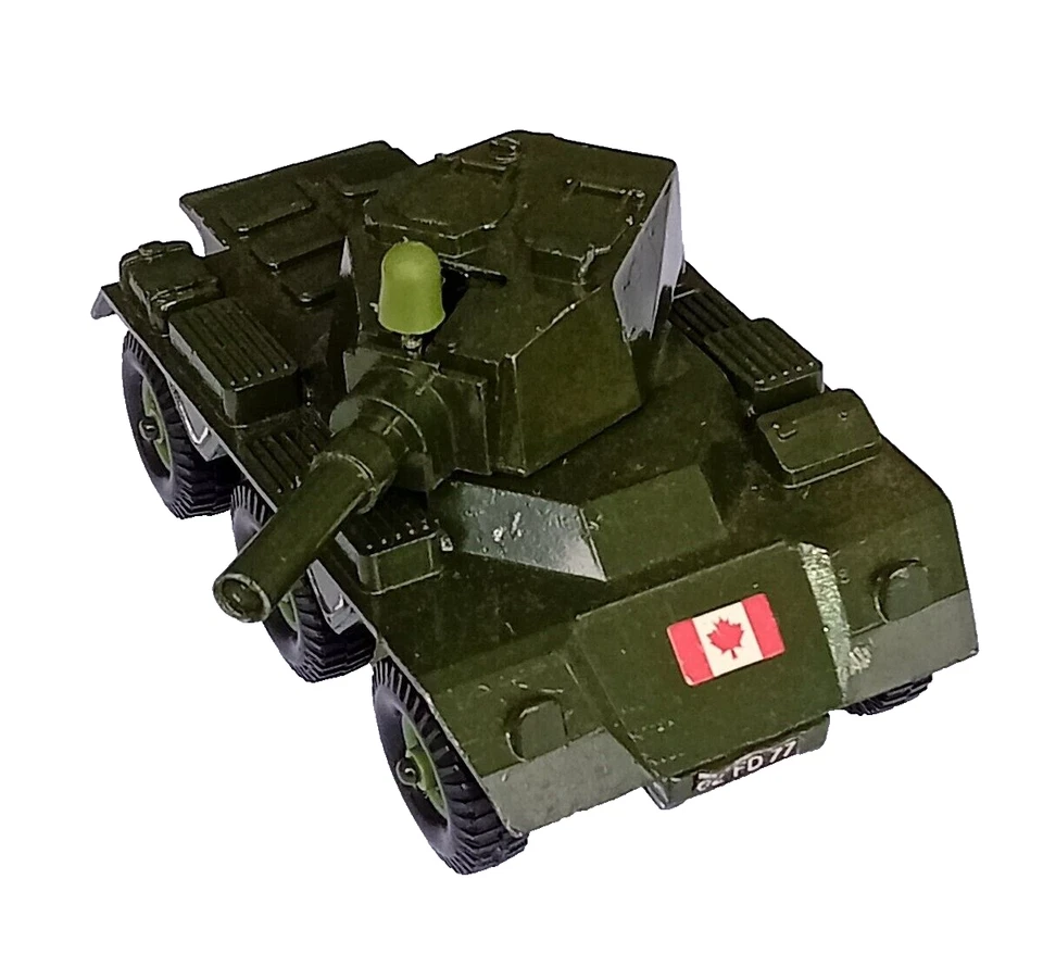 Crescent Toys SALADIN 6x6 ARMOURED CAR 1:32 Scale Vintage Diecast No.2154 - Image 3 of 4