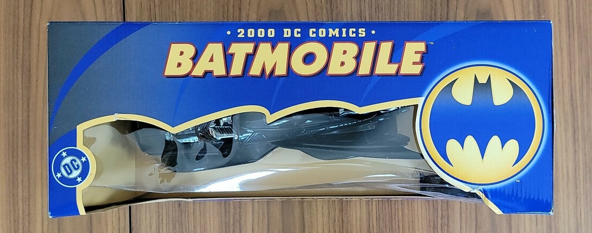 💥NEW! 2000 DC Comics Batman Batmobile Corgi 1:18 w/ Talking