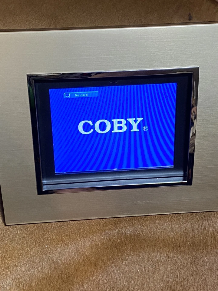 Coby DP-557 5.6" Digital Picture Frame MP3 Player  New 2 Frames Brass/Silver - Image 3 of 4