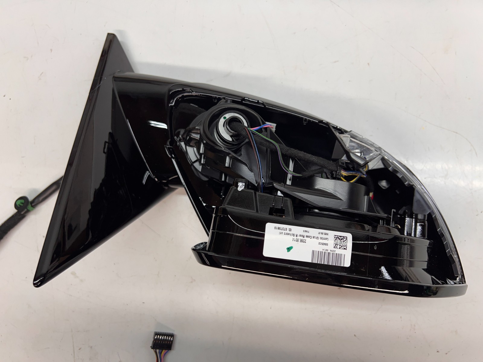LAMBORGHINI URUS PASSENGER RIGHT SIDE RH MIRROR OEM 4ML857410A