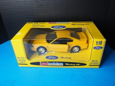 JOUEF EVOLUTION  1:18 AUTO DIE CAST  FORD MUSTANG GT 94 COUPE