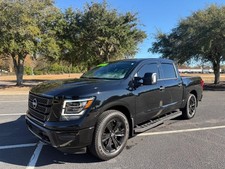 2024 Nissan TITAN SV Midnight
