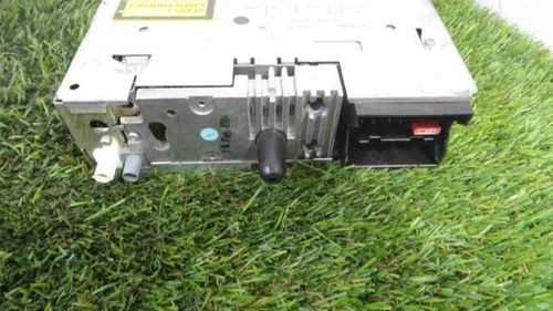 9646871777 Sistema Audio/Radio Cd para PEUGEOT 407 SR Confort 1582228 - Imagen 2 de 4