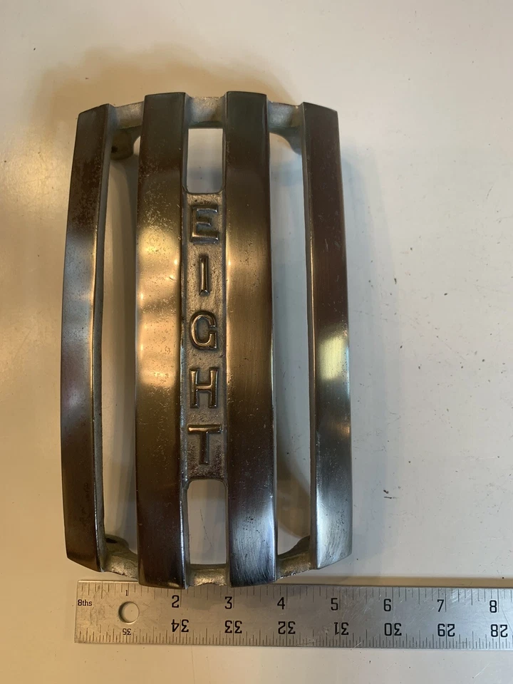 Mercury Eight Grill Center Aftermarket 1946 1947 1948 de Foundry Product Inc Foto 2 de 4