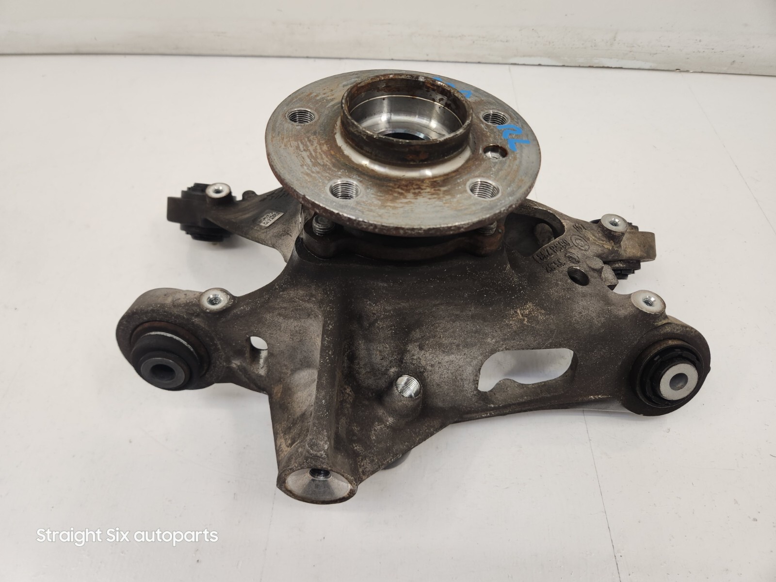 ✅ 14-20 OEM BMW i8 I12 I15 Rear Left Hub Spindle Knuckle Wheel Bearing Carrier