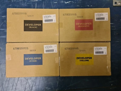 675K38910/675K38920/675K38930/675K38940 - Developer Powder WorkCentre 7132/7232 - Image 1 of 4