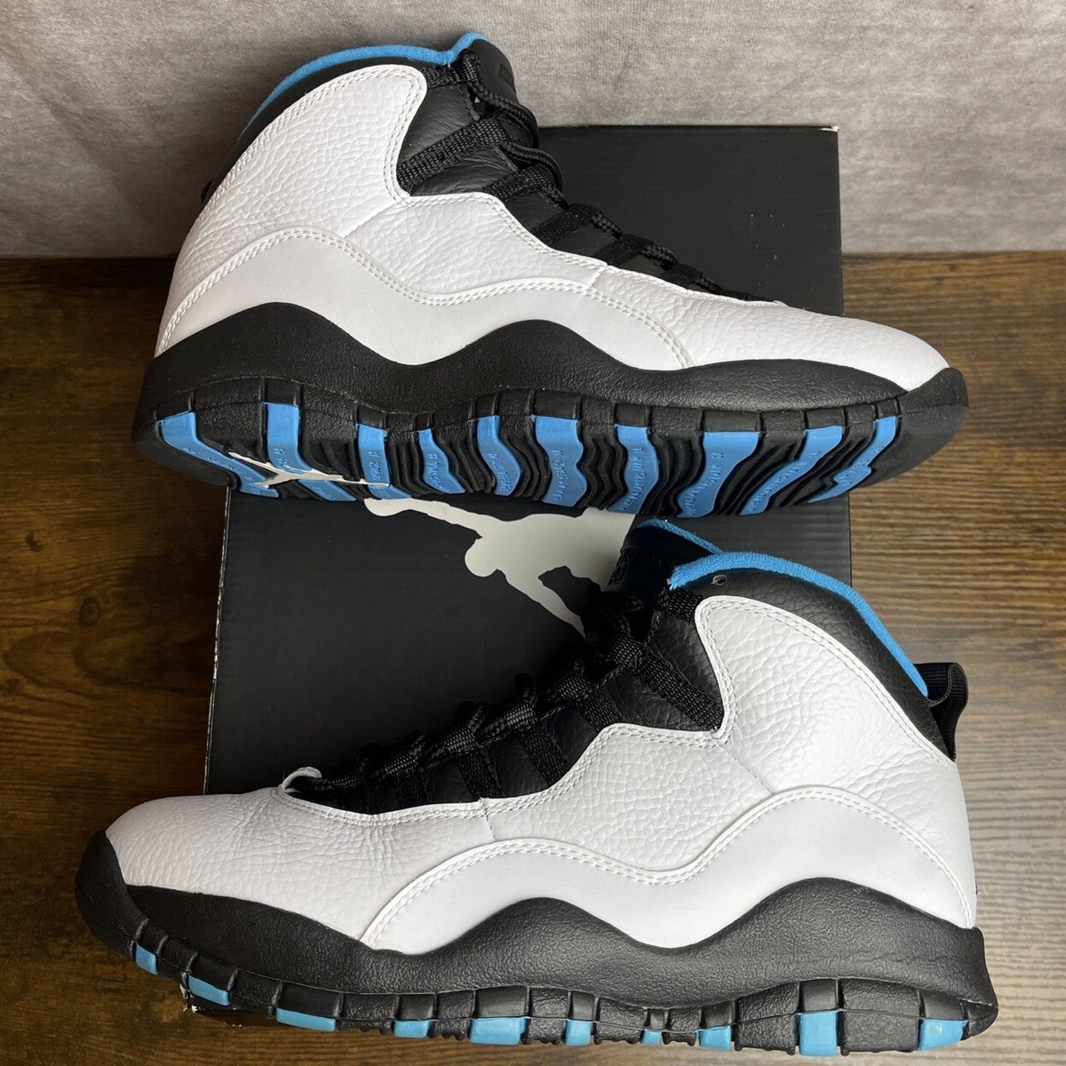 シューズ Air Jordan10 Air Jordan 10 Retro Seattle White Black Green 310805-137