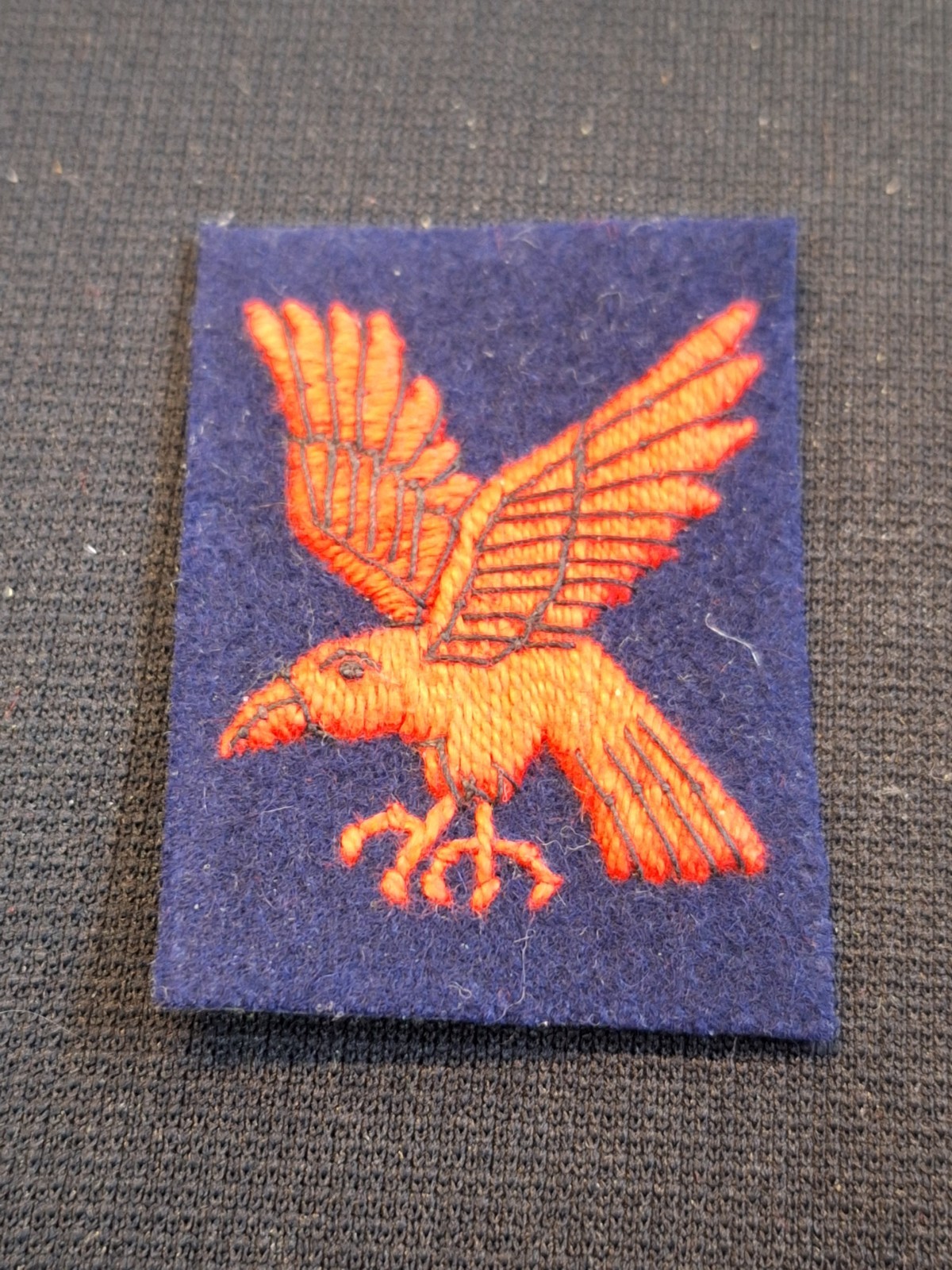 UNKNOWN INDIAN DIVISION CLOTH FORMATION SIGN BADGE