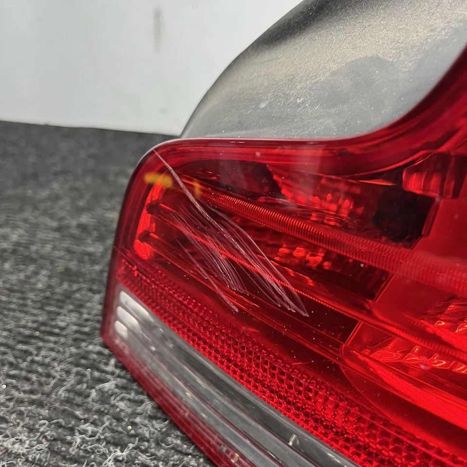 ☑️ Lámpara de luz trasera derecha lado pasajero BMW 128i 135i 2008-2011 NOTA de fabricante de equipos originales Foto 3 de 4