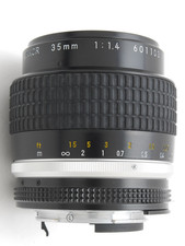 SIC SN601*** [TOP MINT] Objectif grand angle Nikon Ai-s Ais Nikkor 35mm F1.4 ...