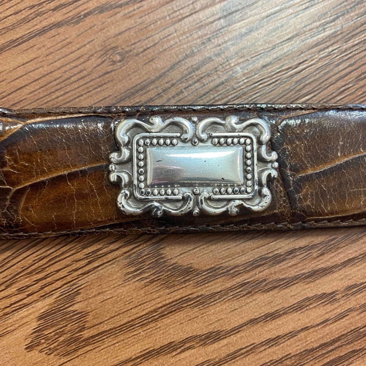 Vintage 90\'s Fossil Croc Stamped Leather Belt with Ornate Silvertone Buckle Fossil Croco Embossed Vintage 90s Cowhide Leather Woman main image 3