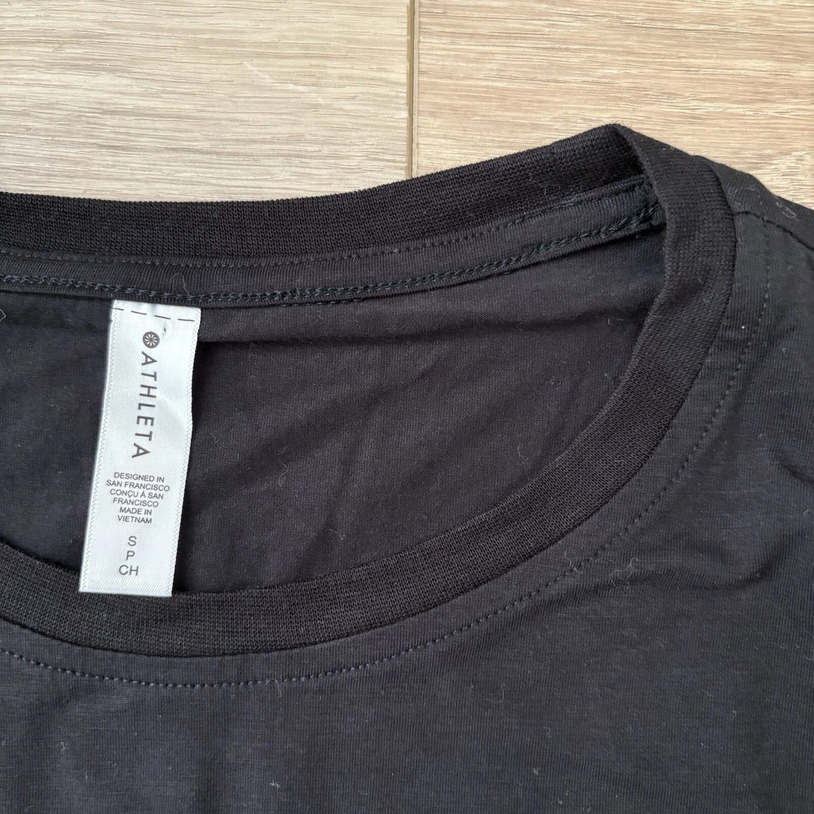 athleta outbound long sleeve crewneck shirt