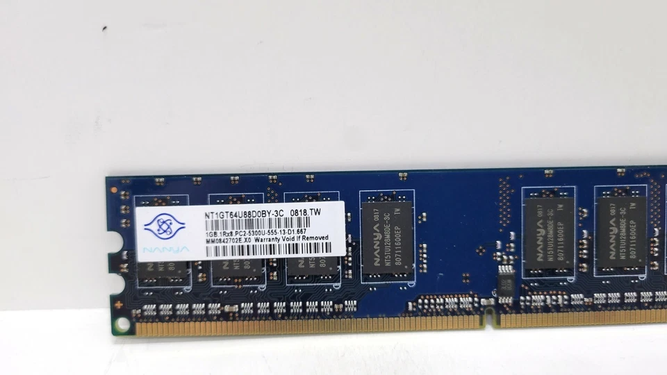 Nanya NT1GT64U88D0BY-3C PC2-5300U-555-13-D1 1GB Memory RAM - Image 2 of 3