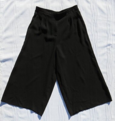 Aritizia BABATON XXS 0 Black Wide Ultra Crop Leg Lazarus Culottes Gaucho Pants