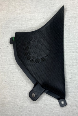 LEXUS IS REAR LEFT DOOR PANEL SPEAKER COVER OEM 67689-53020