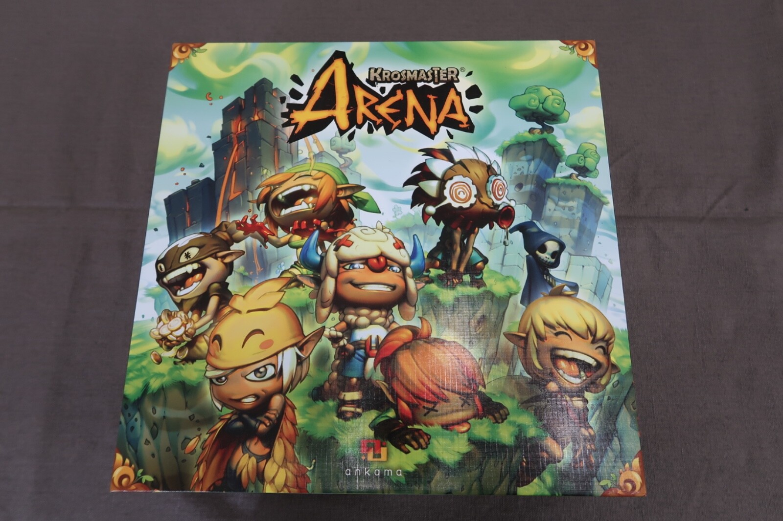 Krosmaster Arena jeu set de base avec 8 figurines neuves pour des duels de stratégie en plateau