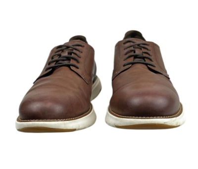 Cole Haan Men display picture 2