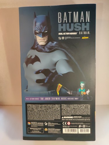 Medicom BATMAN HUSH Real Action Heroes 12" Batman (CosBman845) - Picture 2 of 11