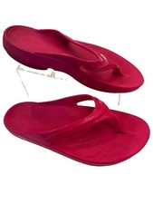 Woman’s Oofos Hot Pink Thong Sandals- Size 9- Flip Flops- Slip On -beach -party
