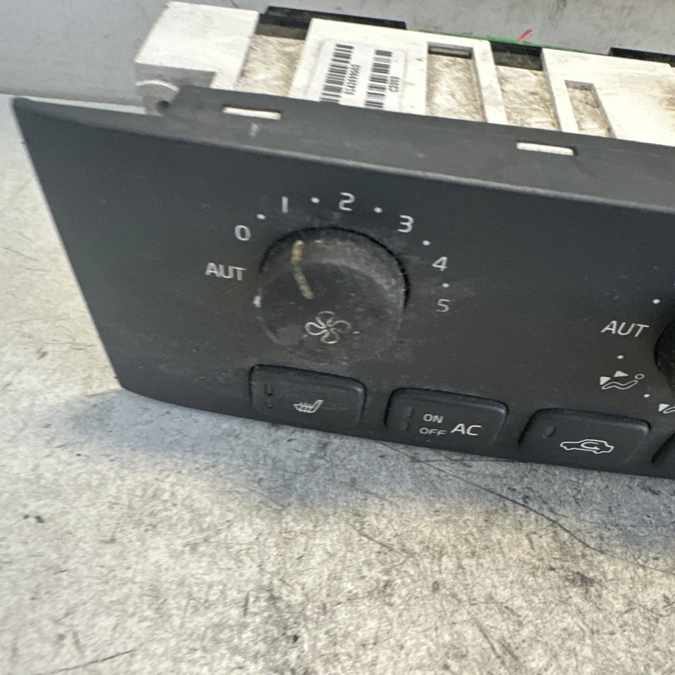 HEIZUNG BEDIENUNG Volvo S40 (VS) Sedan 2.0 16V (B4204S2) 2002 612698 - Bild 2 von 4