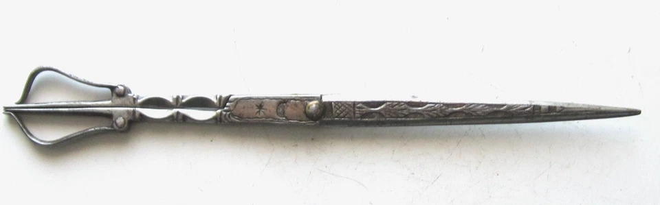 ANCIENNE RARE PAIRE DE  CISEAUX  EN FER FORGE DECORE SCISSORS   XVIII ème - Photo 2/4