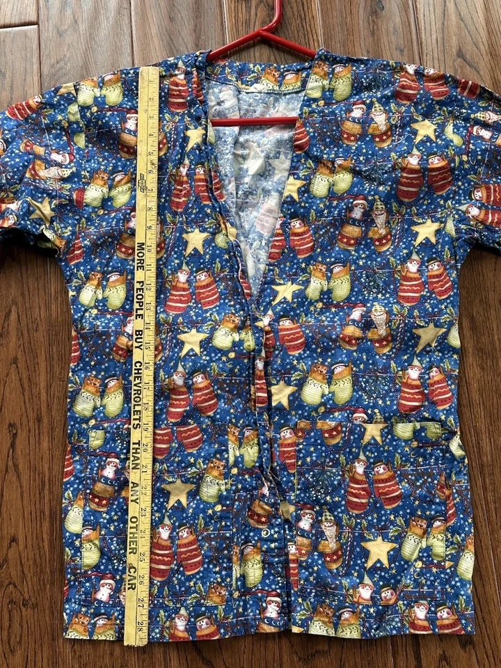 Christmas Scrub Jacket Snowmen Royal Blue Mittens Cotton Medium Women’s - Image 4 of 4