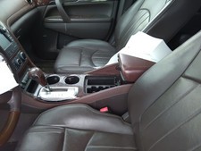2013-2017 Buick Enclave Center Floor Console Wuq7b 2013-2017 Buick Enclave Center Floor Console Wuq7b