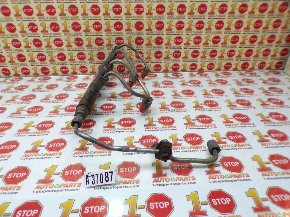 Chevrolet Silverado 3500 2001-2004 6,6 L inyector de riel de combustible 97208075 OEM Foto 2 de 4