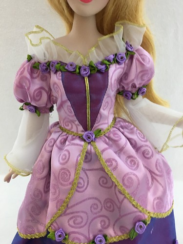 Disney Aurora Sleeping Beauty Porcelain Doll Princess With Stand 18 Inches - Picture 15 of 19