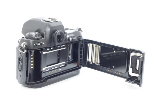 【No US Duty MINT Boxed No Sticky】Nikon F100 SLR 35mm Film Camera Body-#5270 - Picture 13 of 15