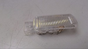 Türleuchte Leuchte Lampe Türe Weiss L 4B0947415 Audi A3 1.9 Tdie DPF Bj 2007 8P