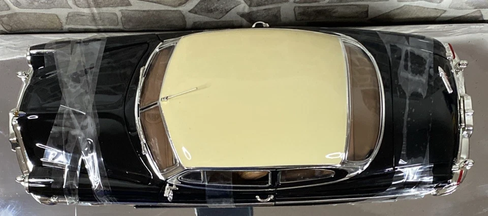 1:18 1952 Hudson Hornet Club Coupe Highway 61 Black READ - Image 3 of 4