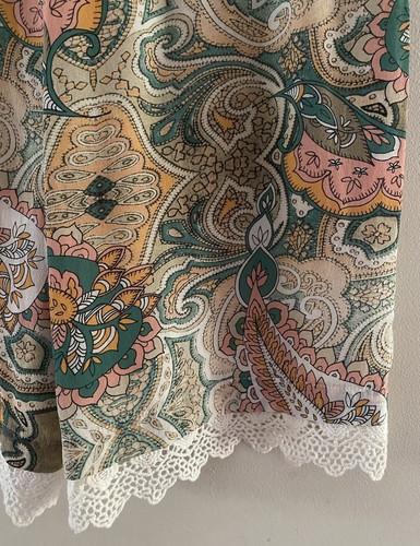 Milea 100% Silk Playsuit Size XS Paisley Print Lace As New - Picture 6 of 9