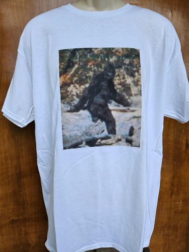 Retro , Graphic , T Shirt , Sasquatch - Picture 2 of 2