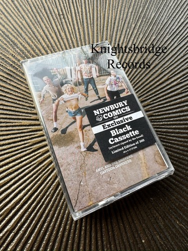 AMYL AND THE SNIFFERS AUTOGRAPHED "CARTOON DARKNESS" SIGNED CARD IN NEW CASSETTE - Picture 2 of 3