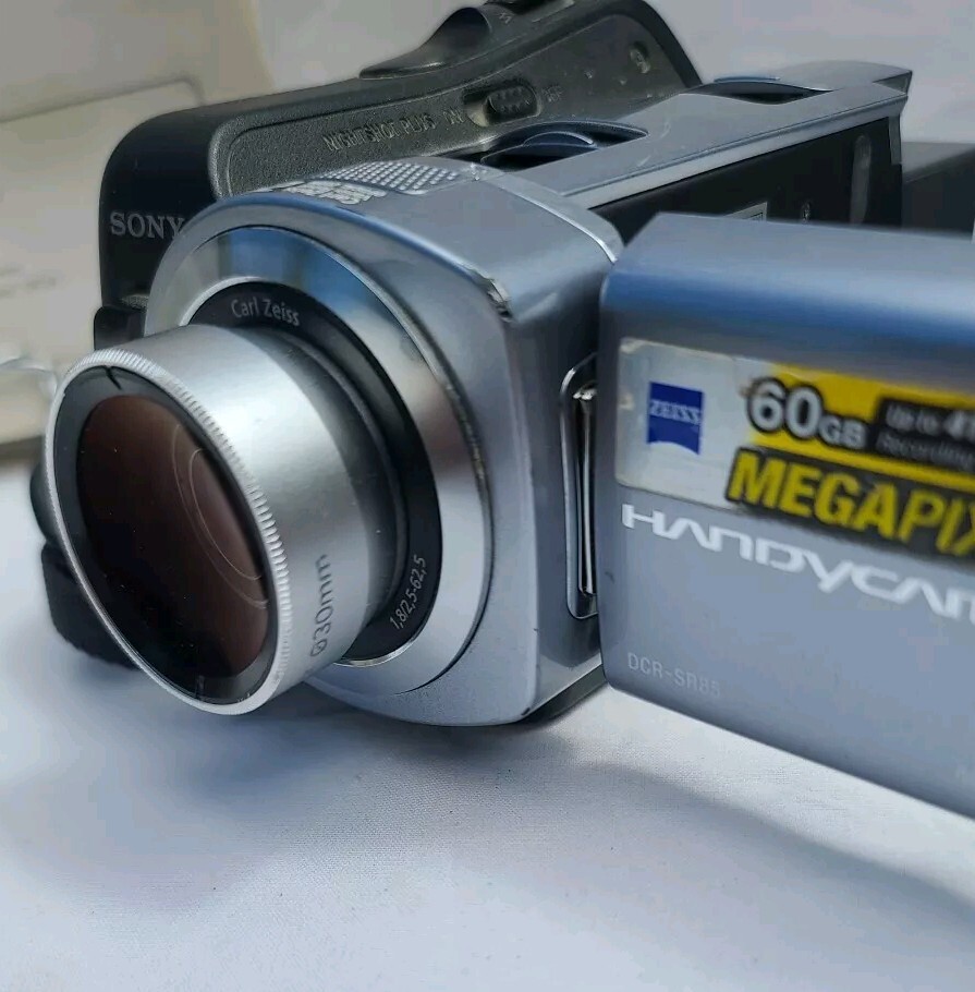 SONY Handycam DCRSR85 Digital Video Recorder Camera Charger Case