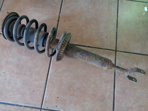 VW Passat 3B Stoßdämpfer Federbein Vorne Links