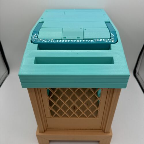Little Live Pets Soft Interactive Mama Guinea Pig & Hutch Toy Pretend - Picture 6 of 9