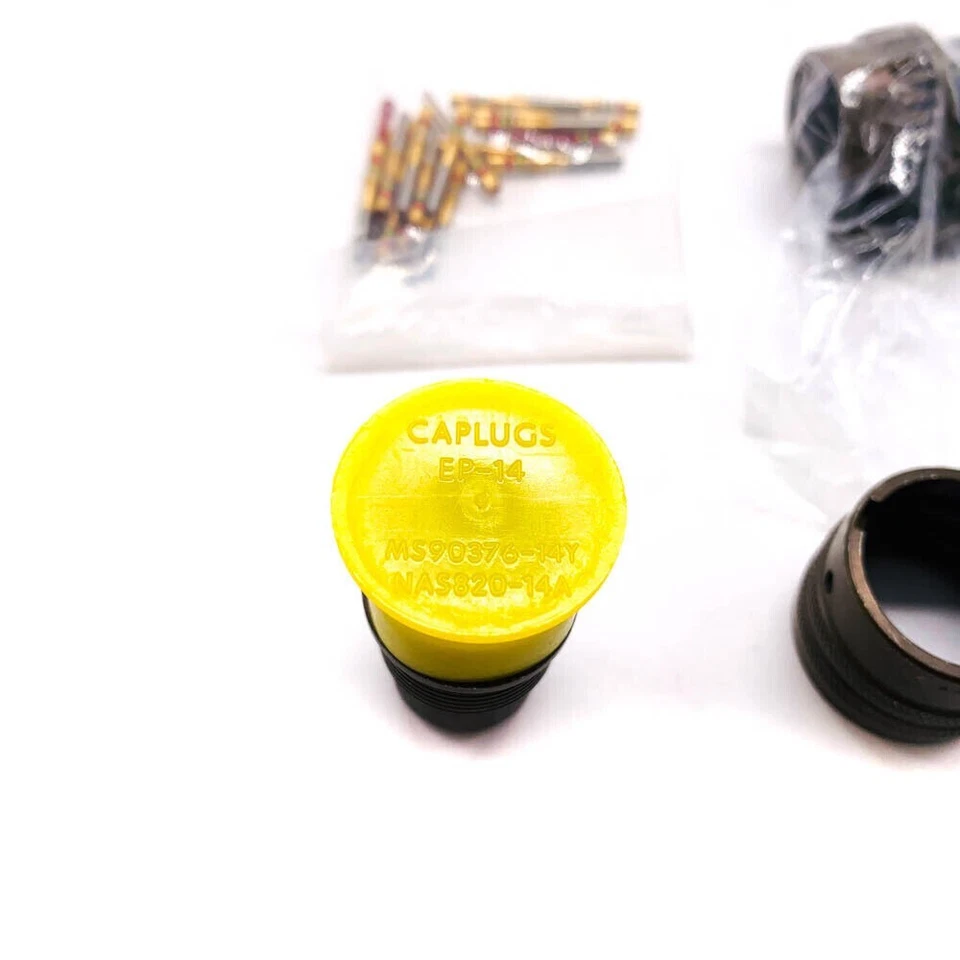 Amphenol MS3126F14-18S Circular MIL Spec Socket Plug Connector with Contacts Pin - Image 3 of 4